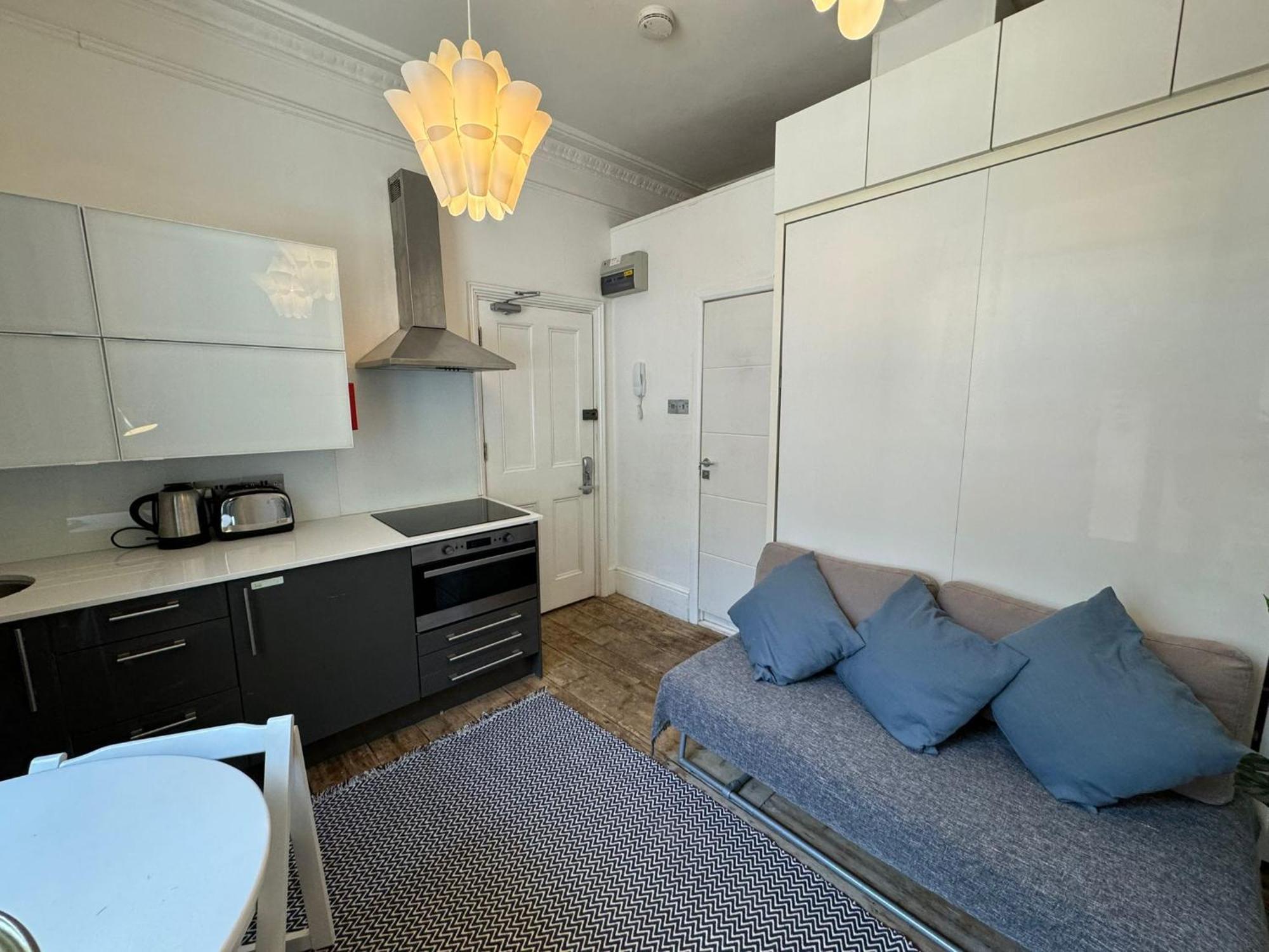 Stayo Baker Street Apartment